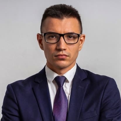 Роман Куняшев