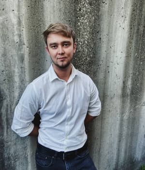 Максим Суслонов