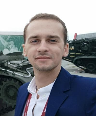 Михаил Антипов