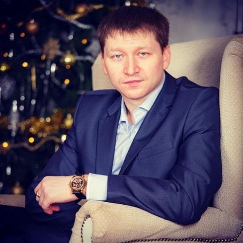 Дмитрий Николаев