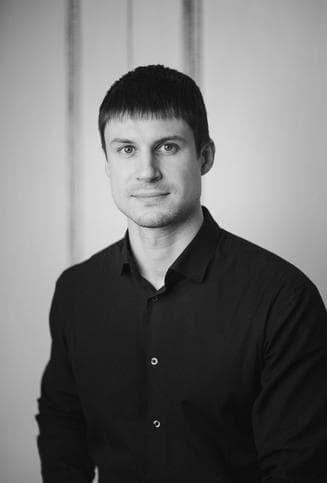 Юрий Леонов