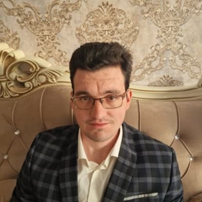 Антон Козлов