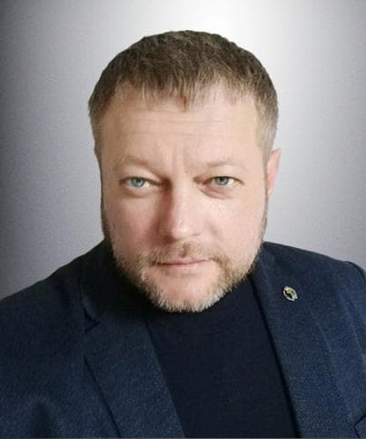 Артур Ельцов
