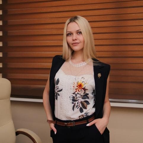Ксения Королева