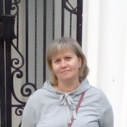 Елена Максимова