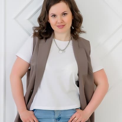 Елена Кострова