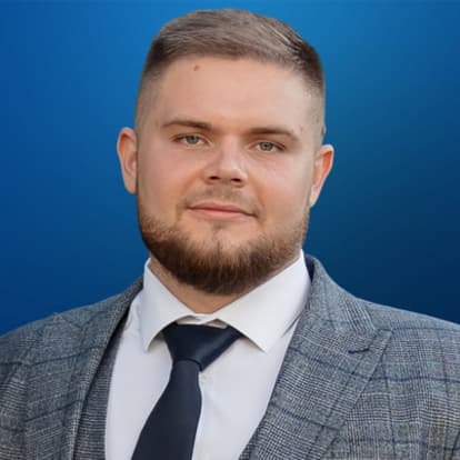 Владислав Захаров