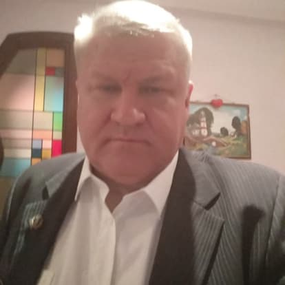 Николай Парьев