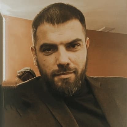 Антон Семенов