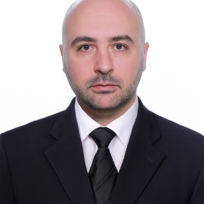 Карен Макарян