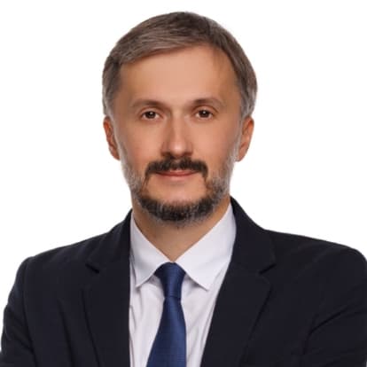 Александр Комаров