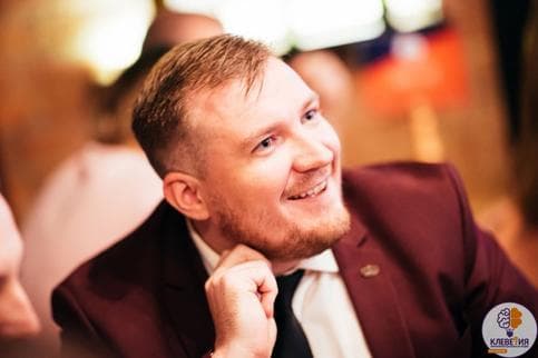 Александр Емельянов